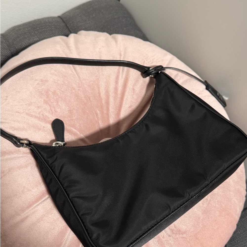Prada Re-Edition 2005 Re-Nylon and Saffiano mini bag - Black - Picture 4 of 8